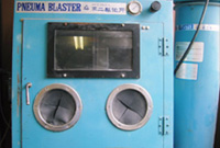 ブラスト金属洗浄機